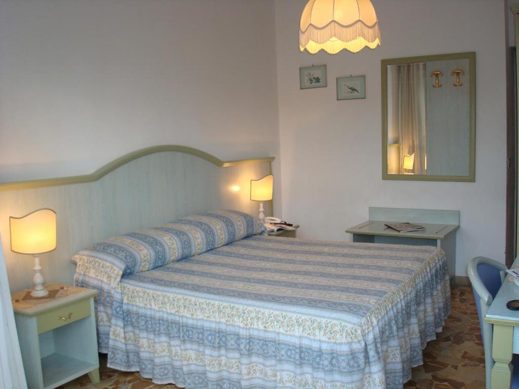 Hotel Villa Rona Forte dei Marmi Habitación foto